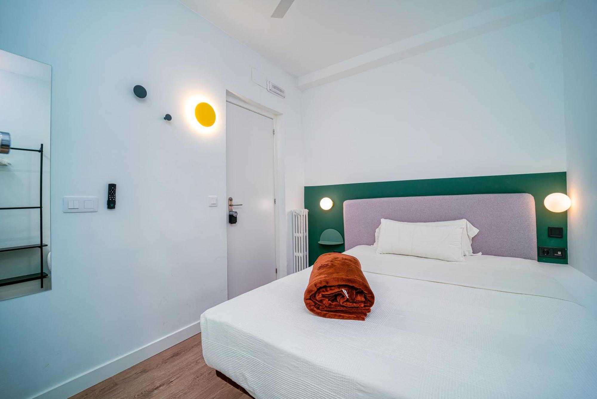 Angelitomad Hotell Madrid Eksteriør bilde