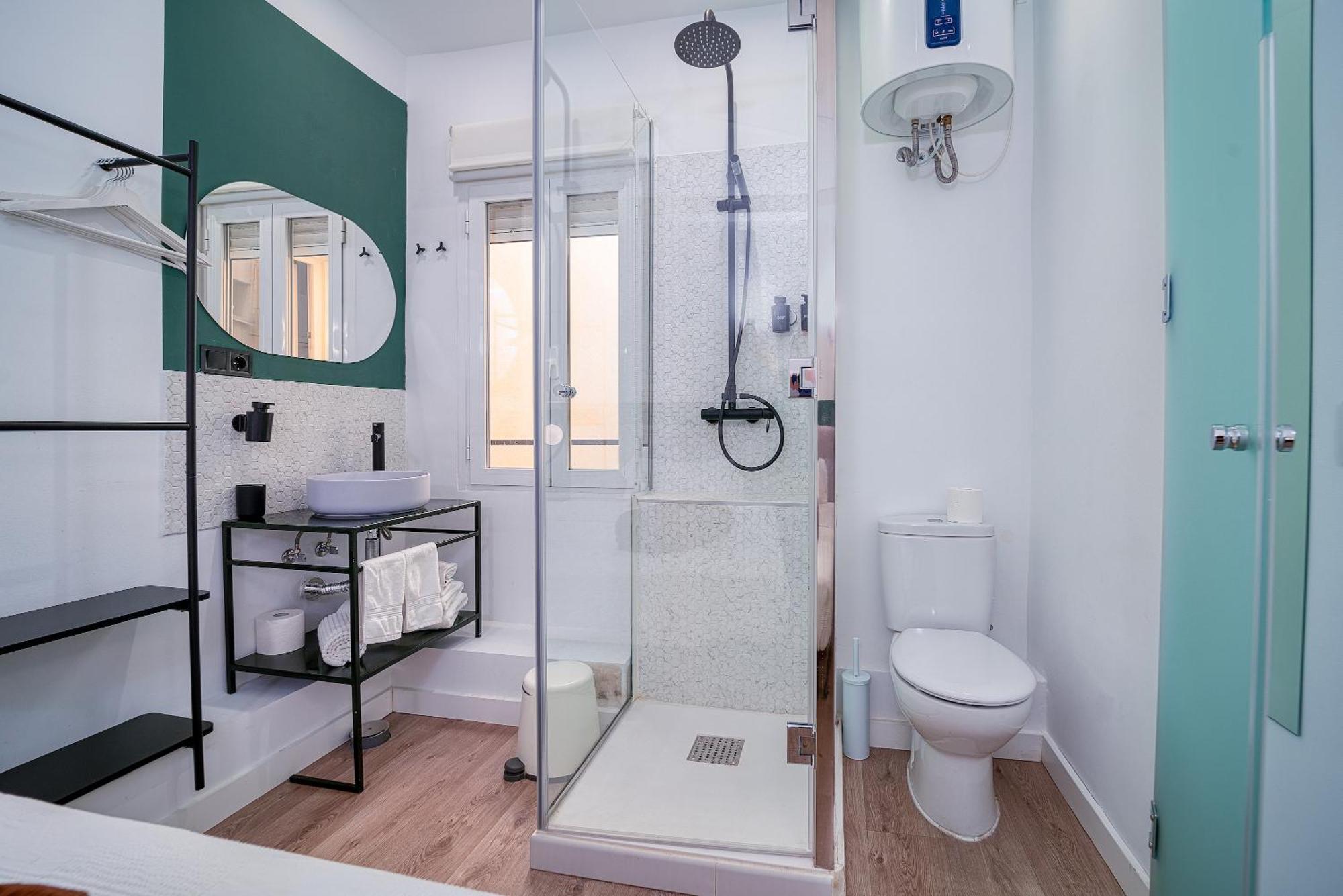 Angelitomad Hotell Madrid Eksteriør bilde