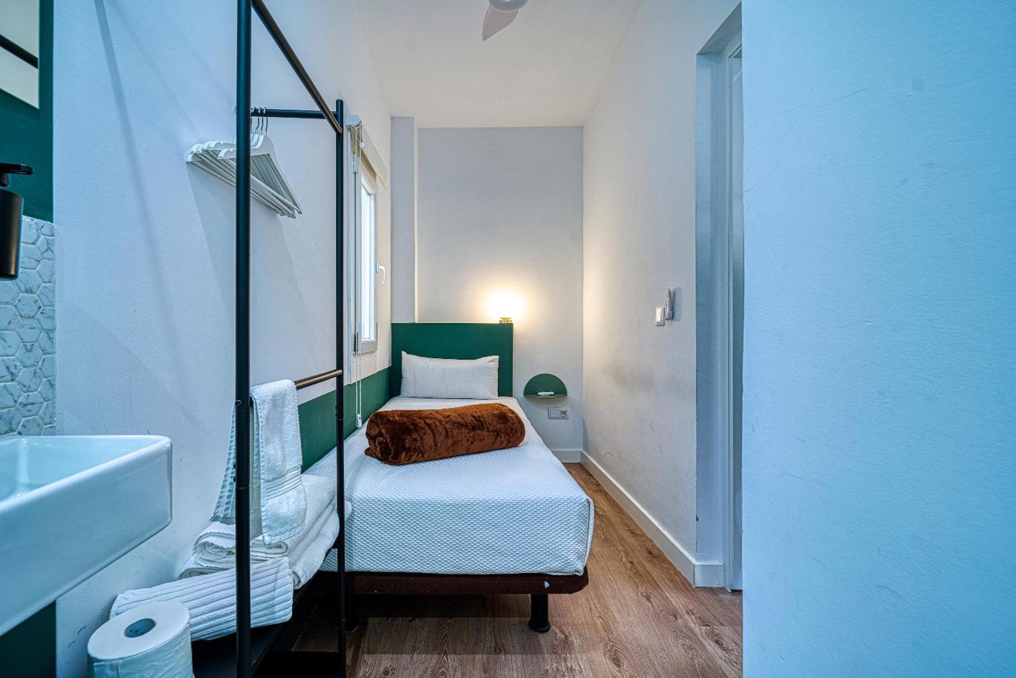 Angelitomad Hotell Madrid Eksteriør bilde