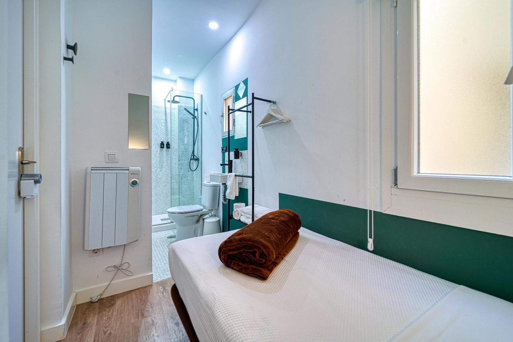 Angelitomad Hotell Madrid Eksteriør bilde