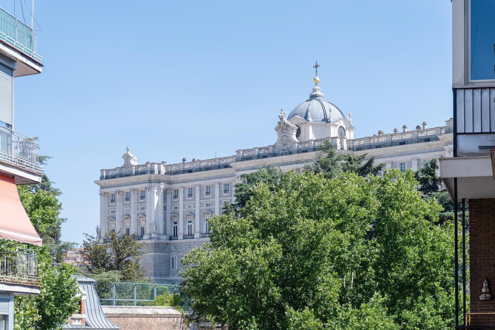 Angelitomad Hotell Madrid Eksteriør bilde