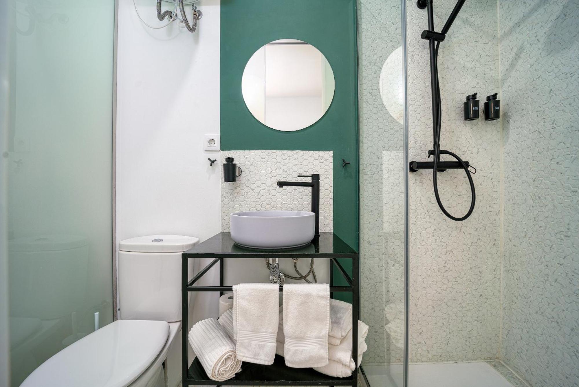 Angelitomad Hotell Madrid Eksteriør bilde
